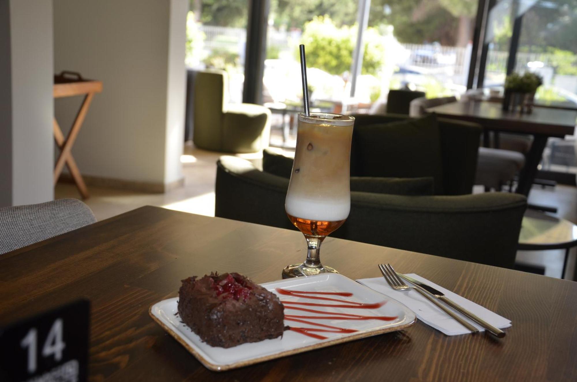 Crown Salamis Hotel Фамагуста Экстерьер фото